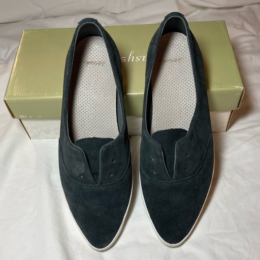 Sanuk navy suede sneaker look loafer
